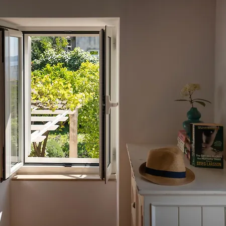 Maro & Baro Apartments, Near Old Town Dubrovnik