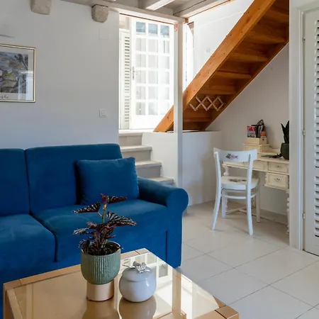 Maro & Baro Apartments, Near Old Town *