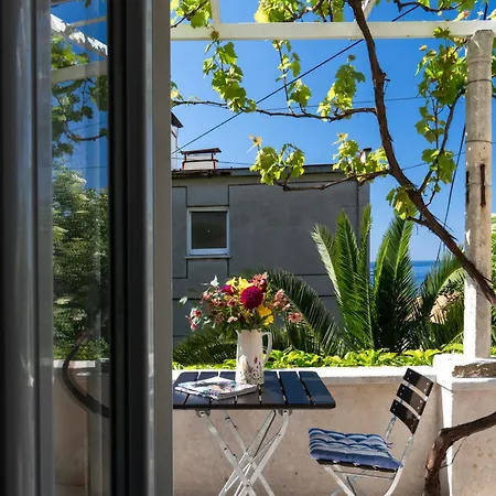Maro & Baro Apartments, Near Old Town Lejlighed *