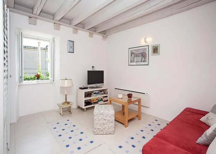 Maro & Baro Apartment *